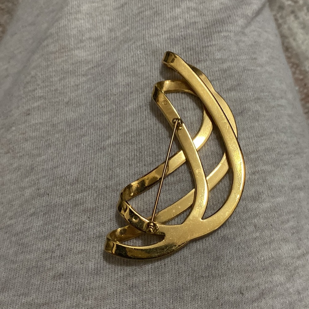 Brooch - Picture 2 of 2